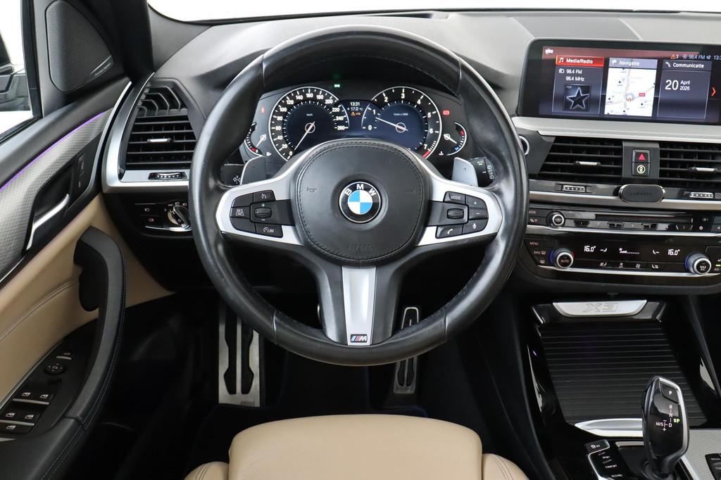 BMW X3 xDrive20i LAUNCH EDITION HIGH EXECUTIVE -PANO.DAK|HAR, Auto's, BMW, 1998 cc, Gebruikt, 4 cilinders, 2000 kg