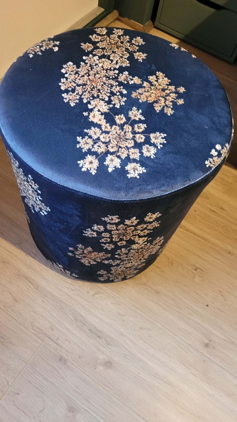 Essenza poef Lauren in donkerblauw, Huis en Inrichting, Ophalen, Minder dan 50 cm, Rond, Minder dan 50 cm