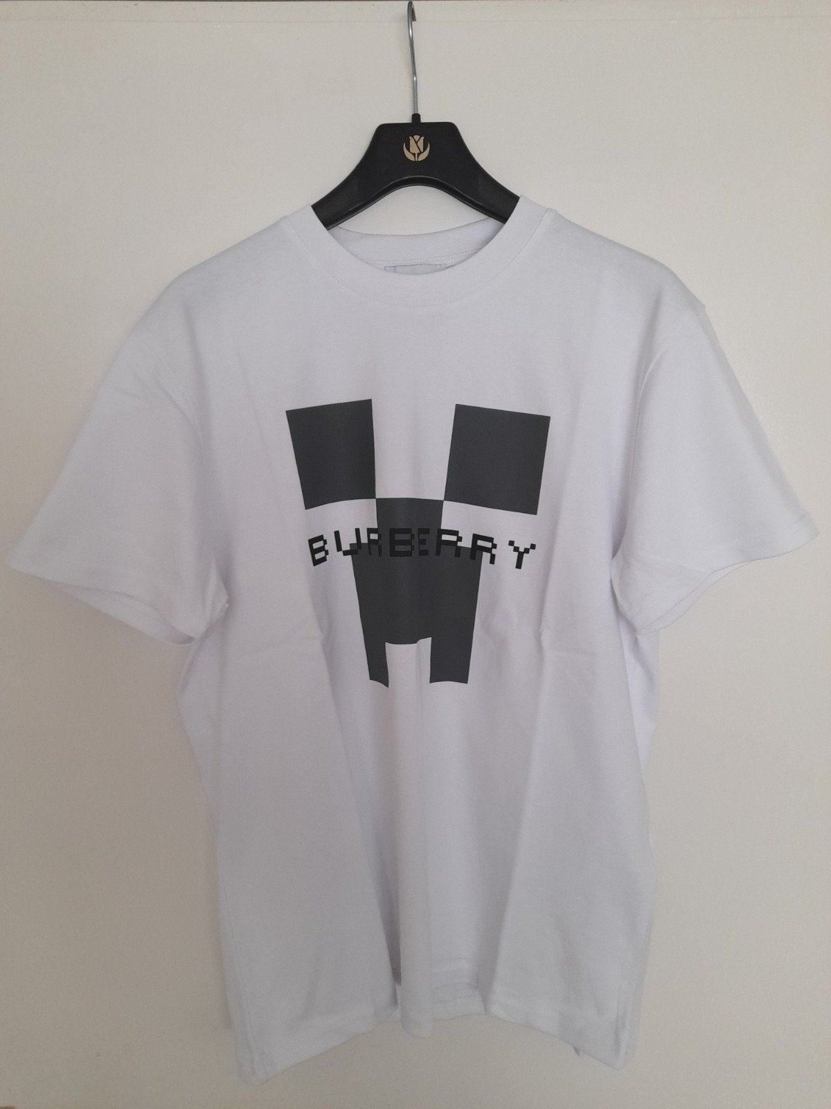 BURBERRY  - XL, Kleding | Heren, T-shirts, Overige kleuren, Verzenden, Maat 56/58 (XL), Zo goed als nieuw