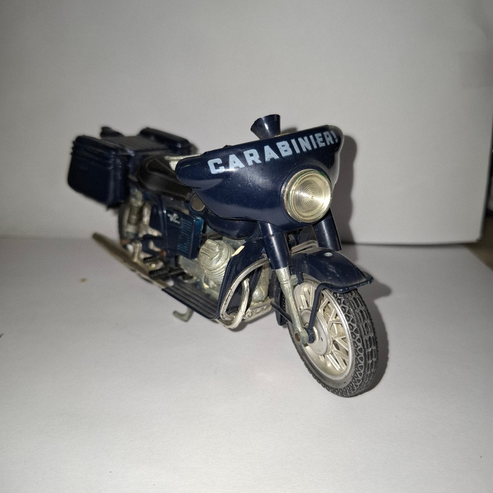 Motorfiets Moto Guzzi Police 1:15, Ophalen of Verzenden, Gebruikt, Motor
