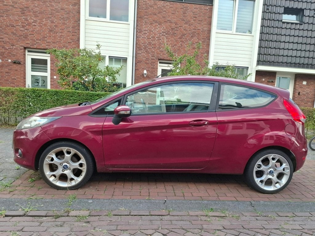 Ford Fiësta 1.25 60KW 3DR 2008 Rood, Auto's, Stof, 600 kg, Handgeschakeld, Particulier