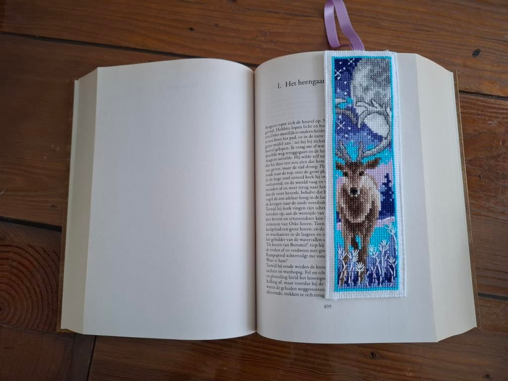 Geborduurde boekenlegger Hert., Ophalen of Verzenden, Nieuw