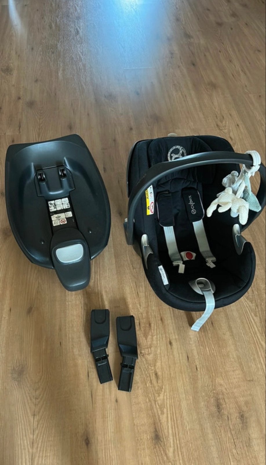 Cybex Aton 5 autostoel met Isofix base en adapters, Gebruikt, Zijbescherming, Isofix, 0 t/m 13 kg