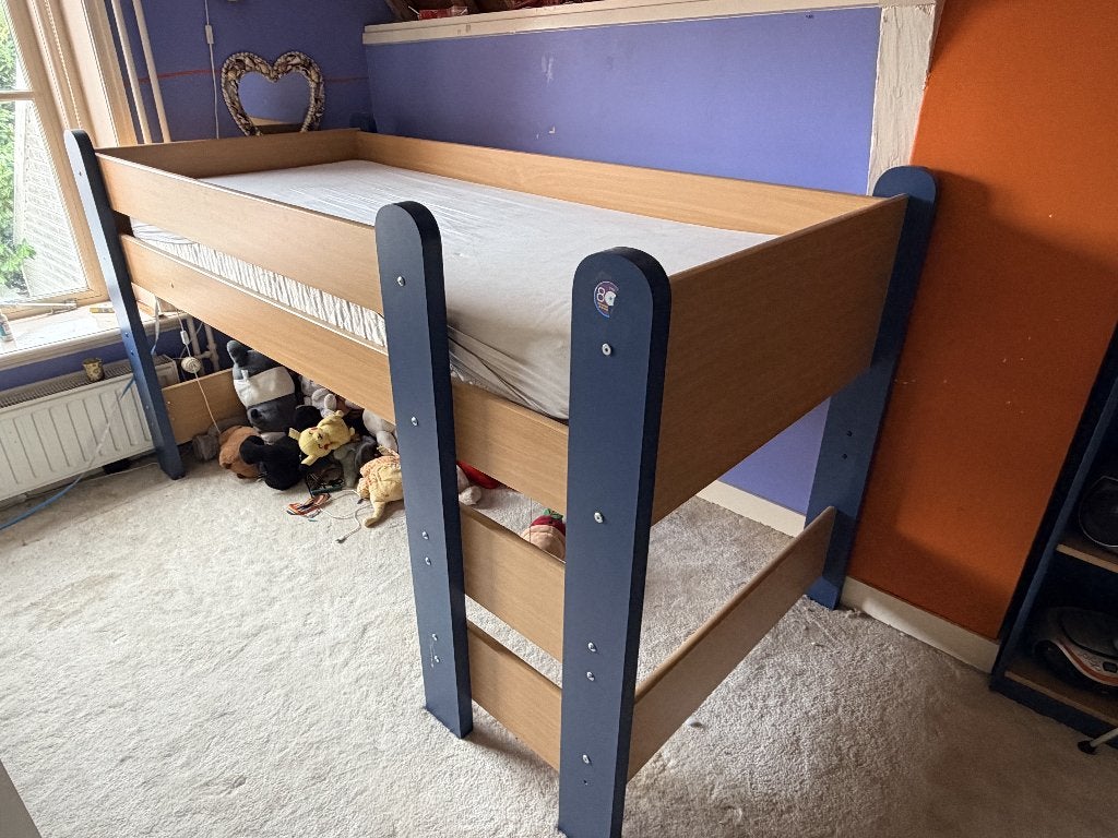 Stevige hoogslaper inclusief lattenbodem en matras, Kinderen en Baby's, Ophalen, Gebruikt, Hoogslaper