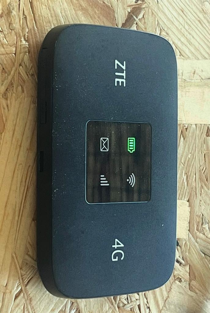 ZTE 4G mobiele router (MF971R), Ophalen of Verzenden, Zo goed als nieuw, 1 handset