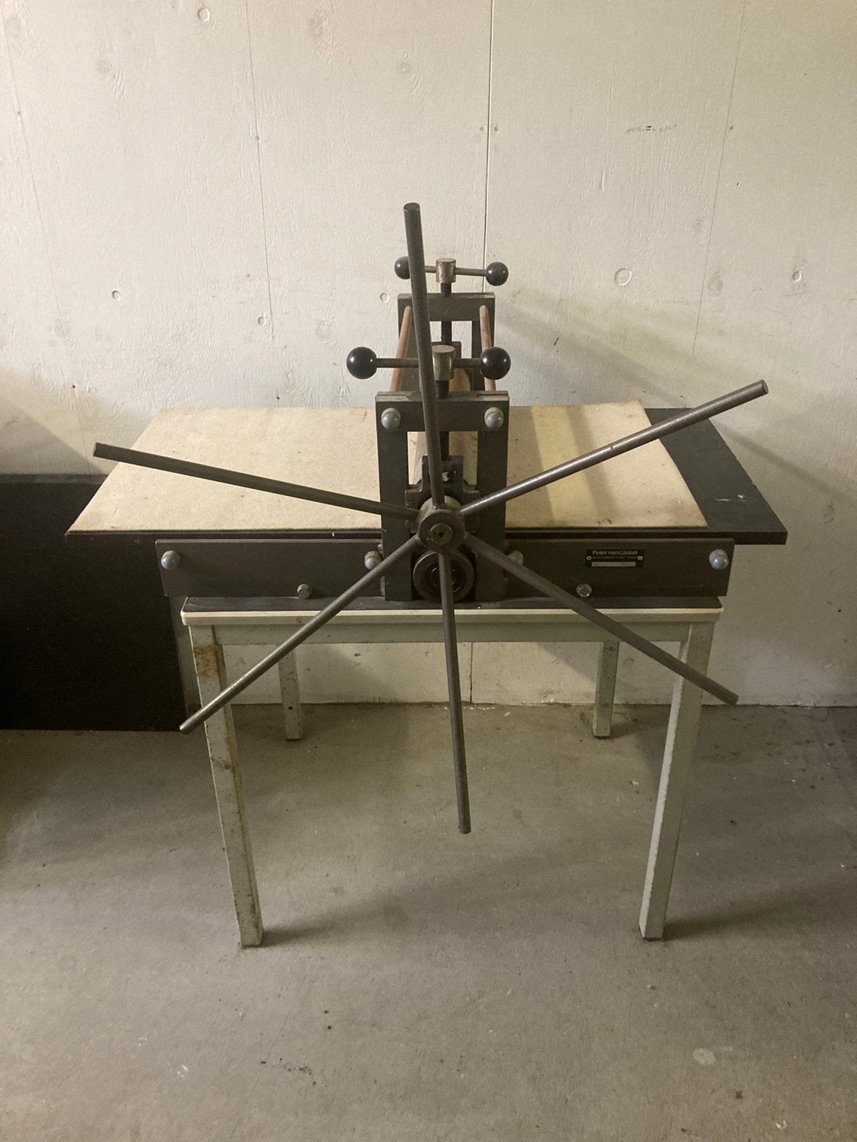Etspers en warmtetafel, Ophalen
