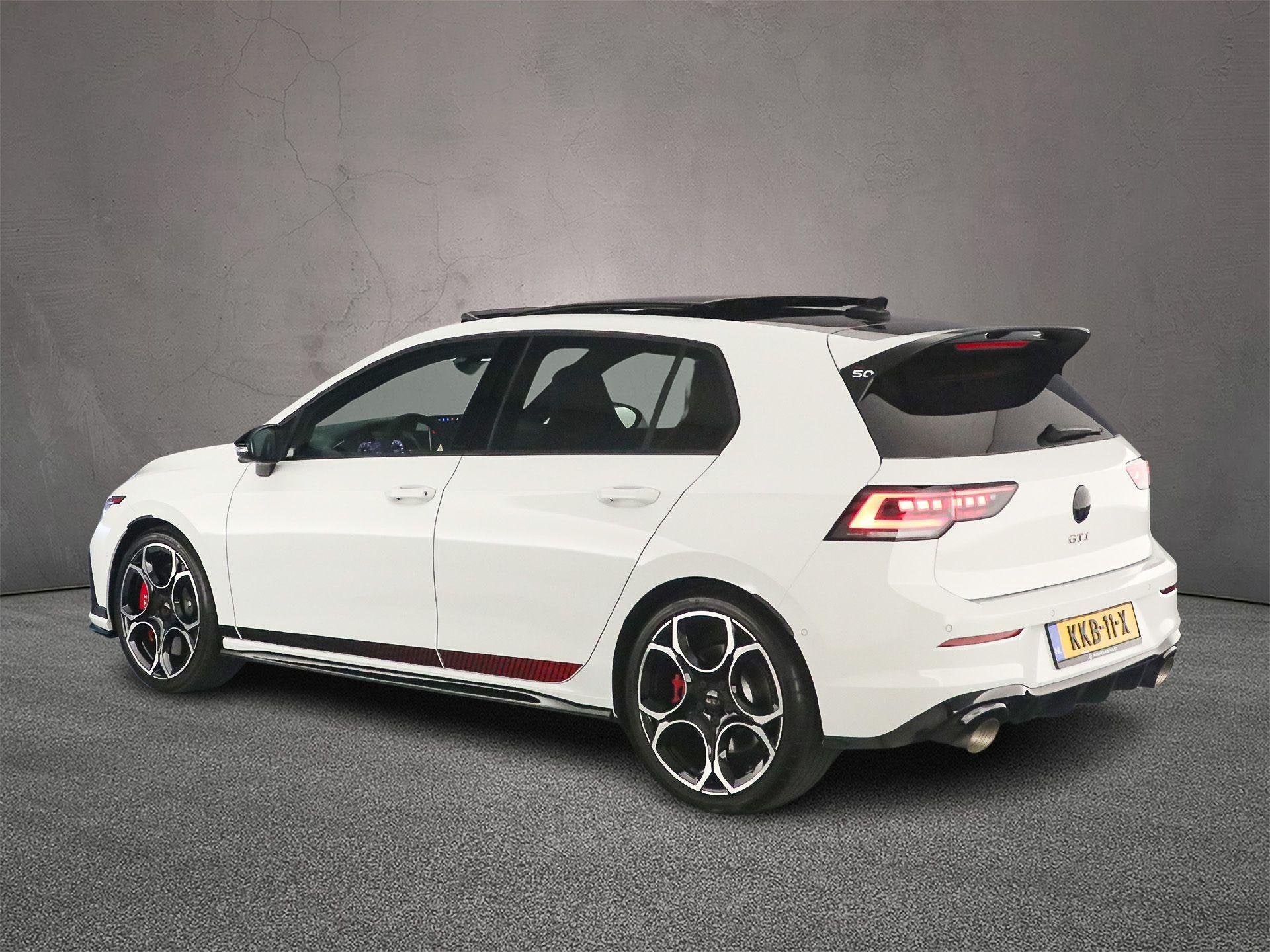 Volkswagen Golf 2.0 TSI GTI Clubsport Edition 50 325pk DSG A, Gebruikt, 4 cilinders, 1984 cc, Wit