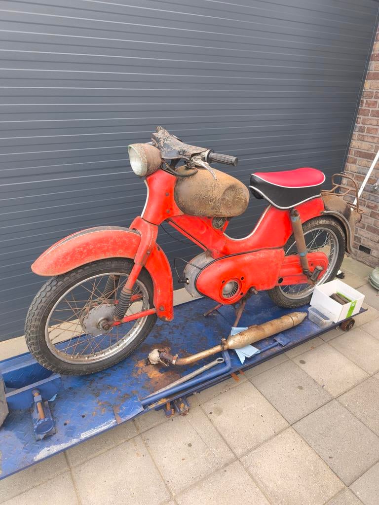 Kreidler eitank 1959 (restauratie object), Fietsen en Brommers, Ophalen, 3 versnellingen, Overige merken