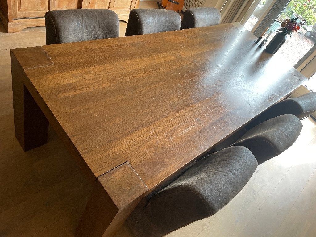 Goossens massief eiken eettafel 240x100 + 6 leren stoelen, Ophalen, Gebruikt, Eikenhout, 200 cm of meer