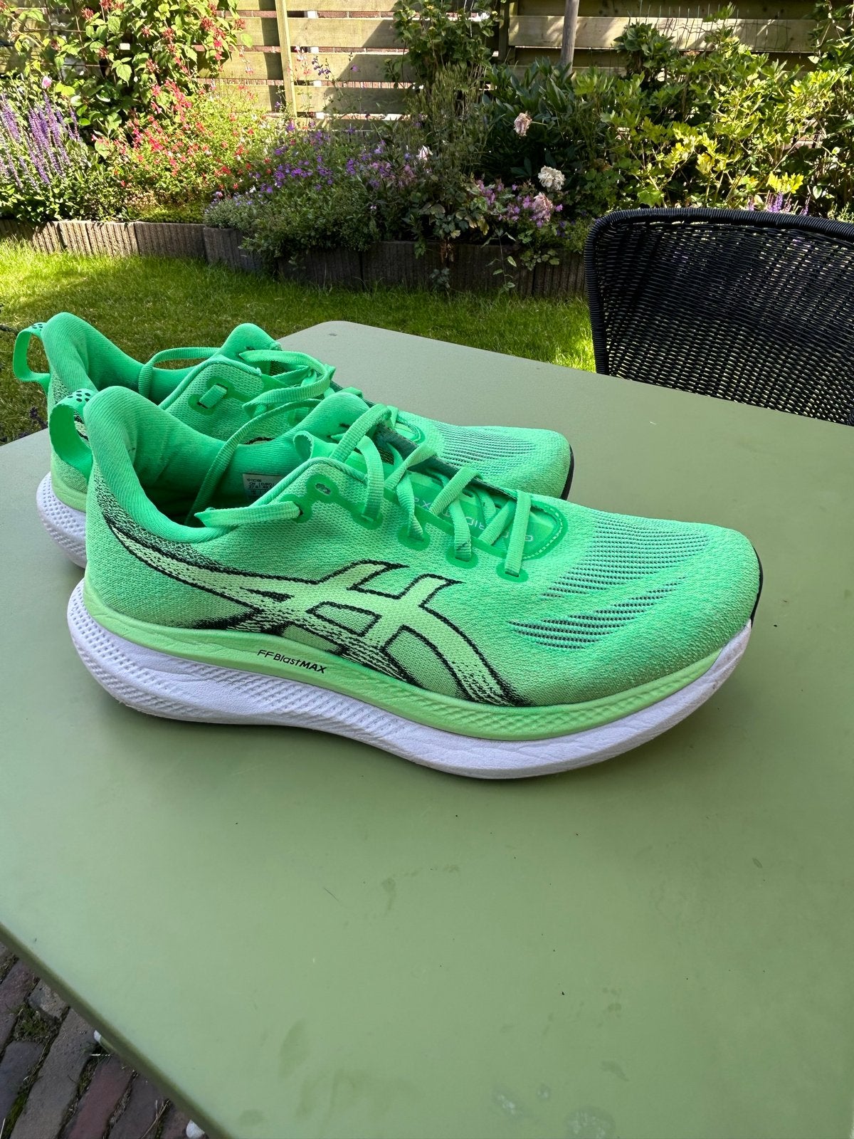 Zo goed als nieuwe Asics hardloopschoenen (slechts 50km gelo, Sport en Fitness, Loopsport en Atletiek, Hardloopschoenen, Ophalen of Verzenden