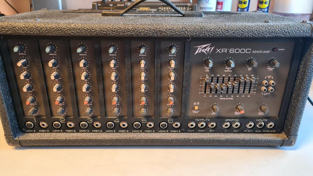 Peavey XR600C Mixer Amp, Ophalen, Gebruikt, 120 watt of meer, Overige merken
