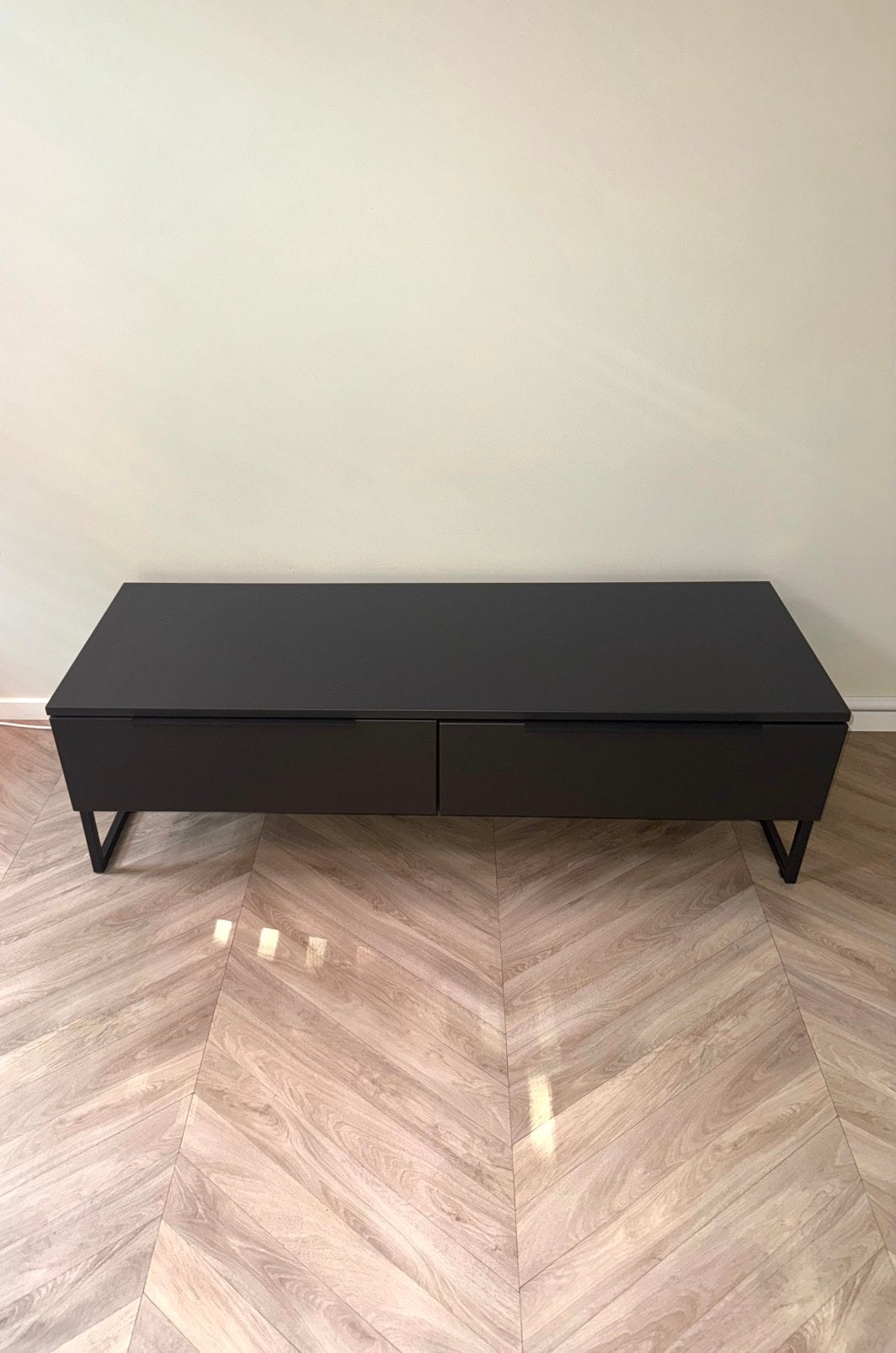 Tv-dressoir- antraciet/zwart - 43x141x48 cm, Ophalen, Zo goed als nieuw, 25 tot 50 cm, Minder dan 100 cm