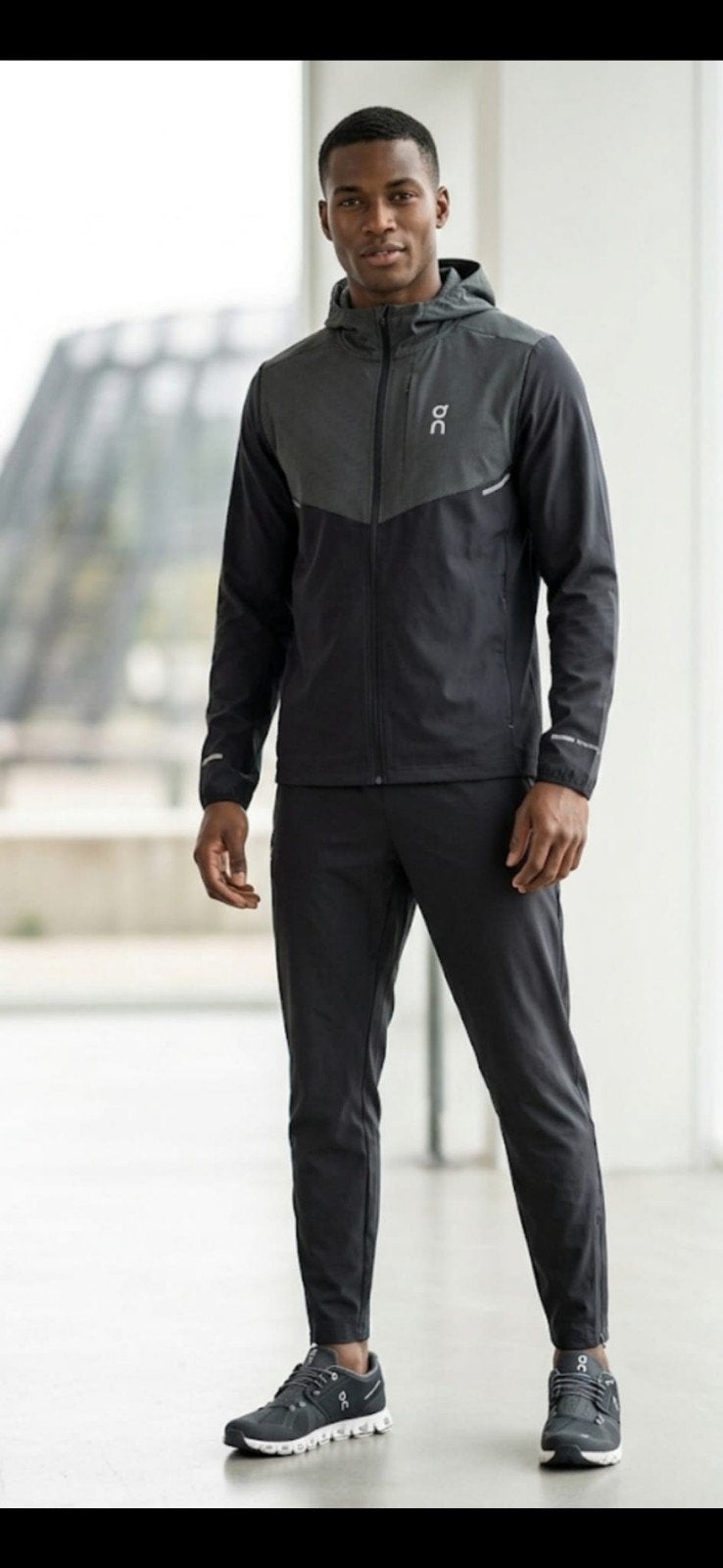 On Cloud Nike Parajumpers Under Armour Acics trainingspakken, Kleding | Heren, Ophalen of Verzenden, Nieuw, Overige maten, Zwart