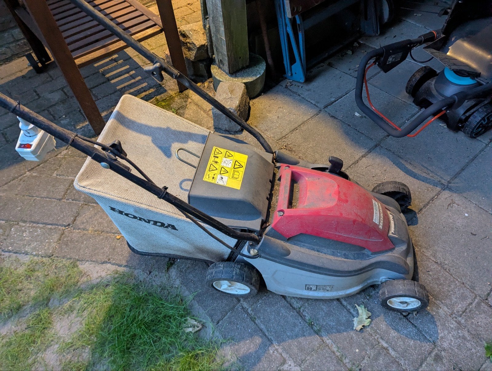 Honda Elektrische Grasmaaier - HRE370, Tuin en Terras, Grasmaaiers, Ophalen, Cirkelmaaier, Honda, Gebruikt