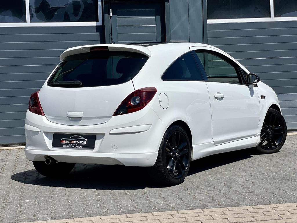 Opel Corsa 1.4-16V Cosmo *OPC-LINE*CRUISE*LEER, Voorwielaandrijving, Stof, Gebruikt, 4 cilinders