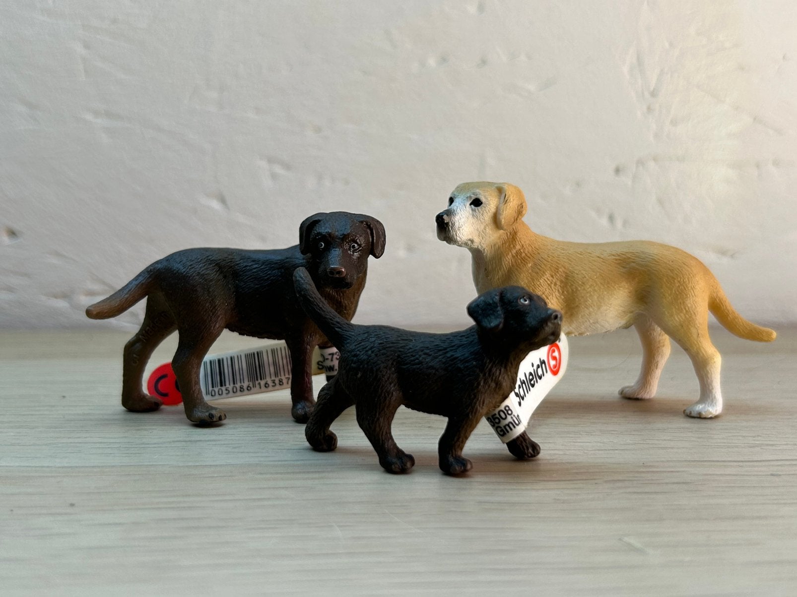 Schleich labrador familie, Ophalen of Verzenden, Zo goed als nieuw, Paard, Beeldje of Figuurtje