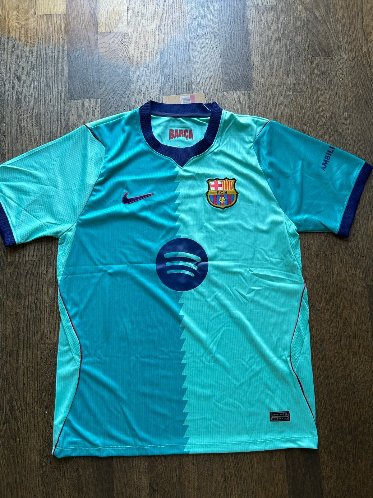 FC Barcelona uitshirt - Maat L - Nieuw, Maat 52/54 (L), Nieuw, Ophalen of Verzenden, Voetbal