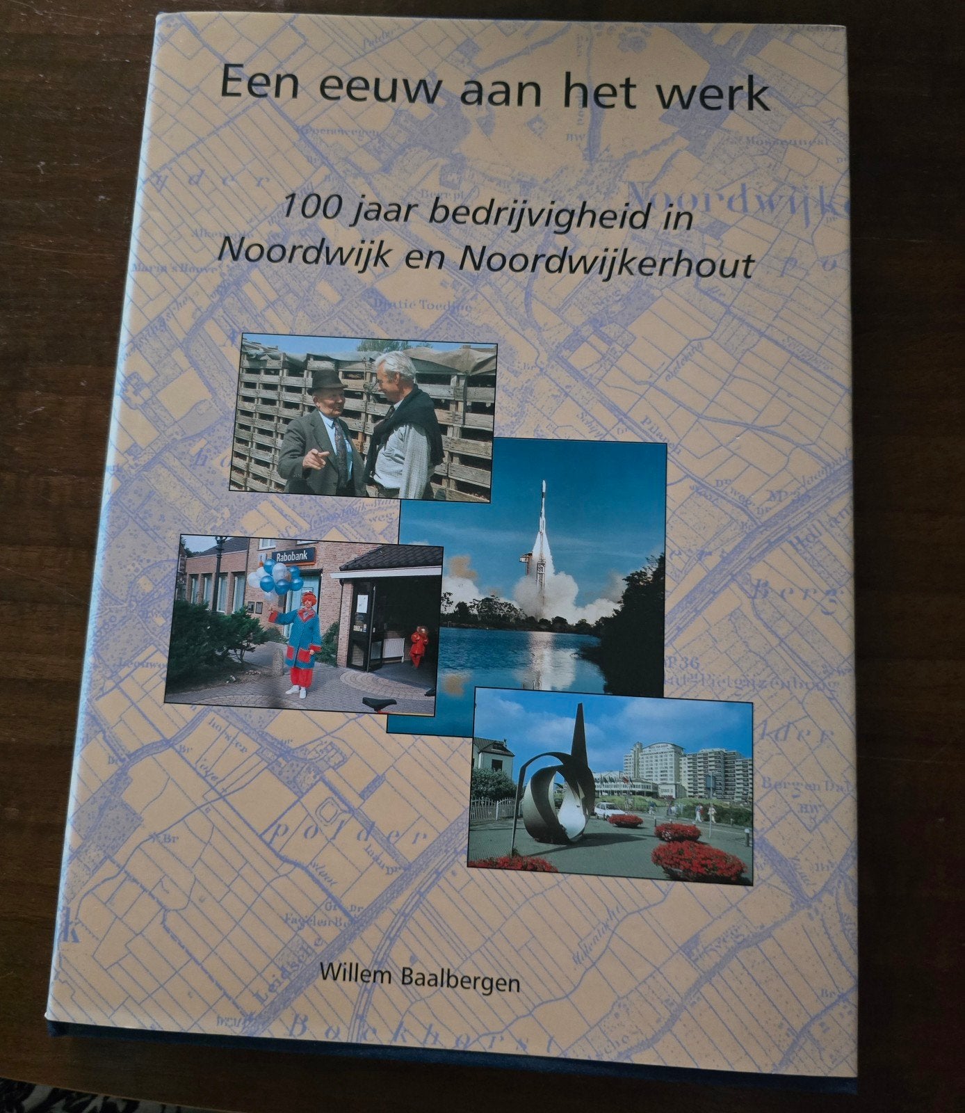een eeuw aan het werk in noordwijk / noordwijkerhout, Boeken, Geschiedenis | Stad en Regio, Ophalen of Verzenden, 19e eeuw, Zo goed als nieuw