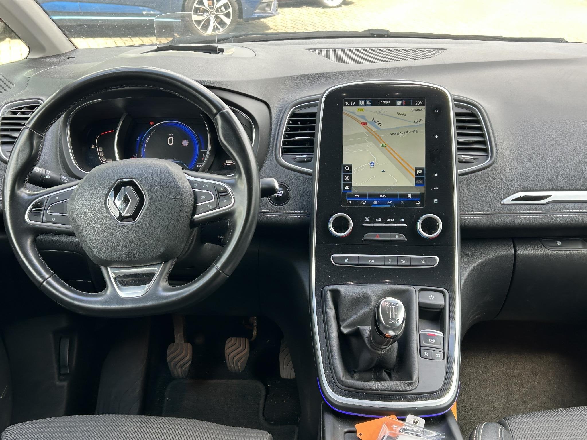 Renault Scénic 1.2 TCe Bose | Navigatie | Camera | Head-Up, Gebruikt, 4 cilinders, Wit, Origineel Nederlands