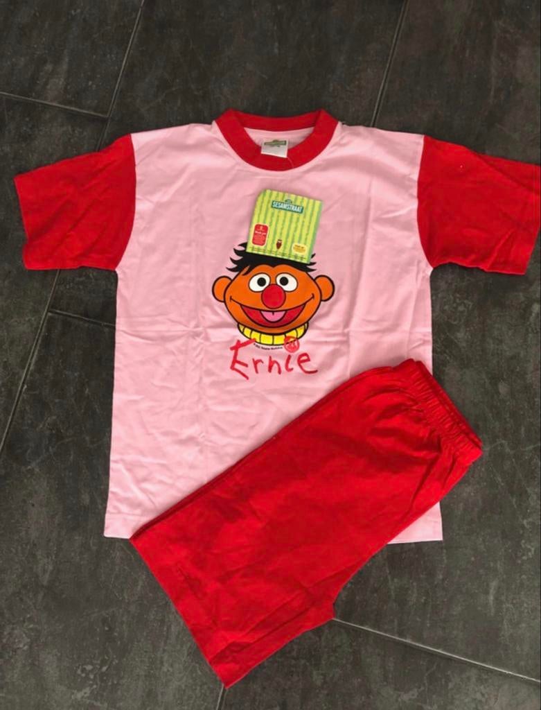 Bert & Ernie Sesamstraat T-shirt en Broekje - Nieuw, Ophalen of Verzenden, Nieuw, Jongen of Meisje, Setje