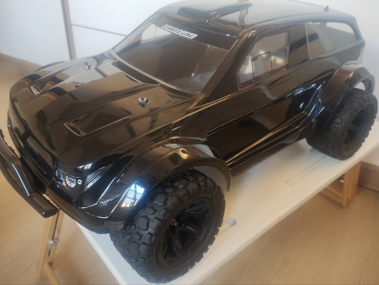 Traxxas Slash 2WD TITAN met Proline body en upgrades, Elektro, Gebruikt, Auto offroad, Ophalen of Verzenden