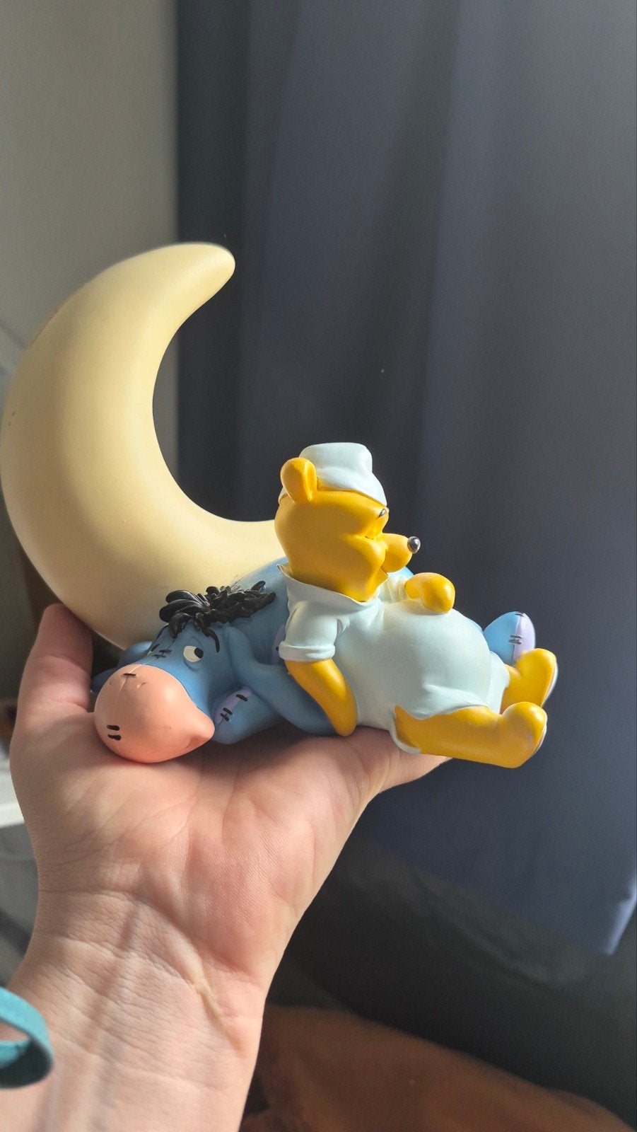 Winnie de Poeh en Iejoor spaarpot op de maan, Ophalen of Verzenden, Gebruikt, Overige materialen, Strip- of Tekenfilmfiguur