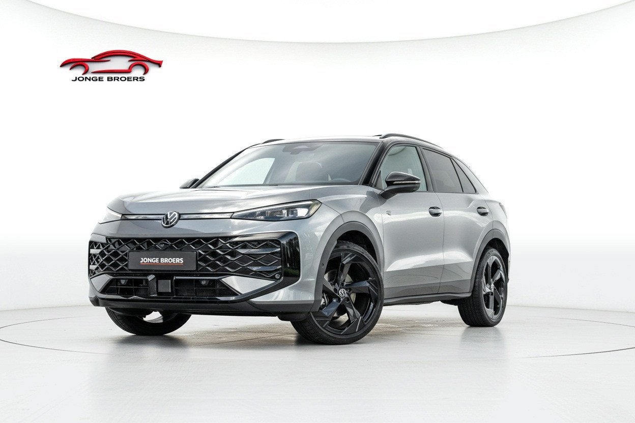 Volkswagen T-ROC 1.5 eTsi R-Line First Edition Pano/360/Trek, Auto's, Volkswagen, 1374 kg, 730 kg, Euro 6, 4 cilinders