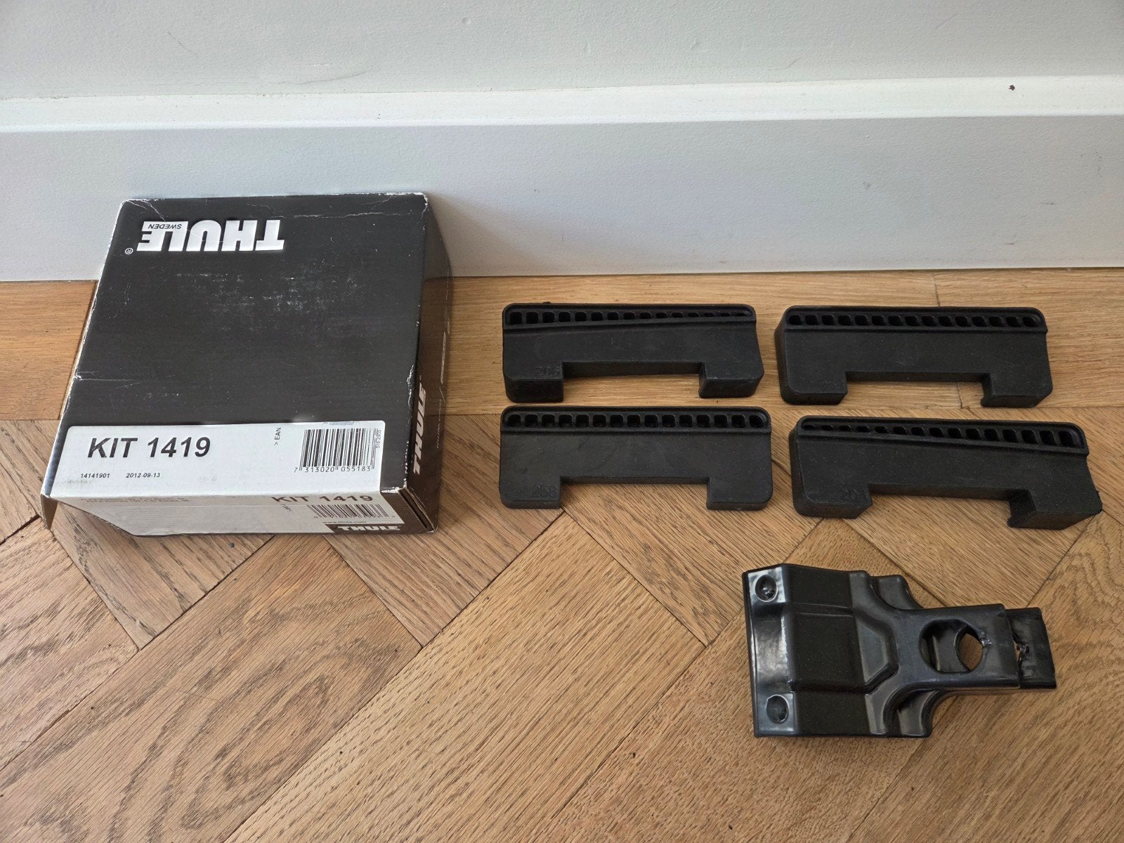 Thule kit 1419 voor Alfa 159 met glad dak, Ophalen of Verzenden, Zo goed als nieuw
