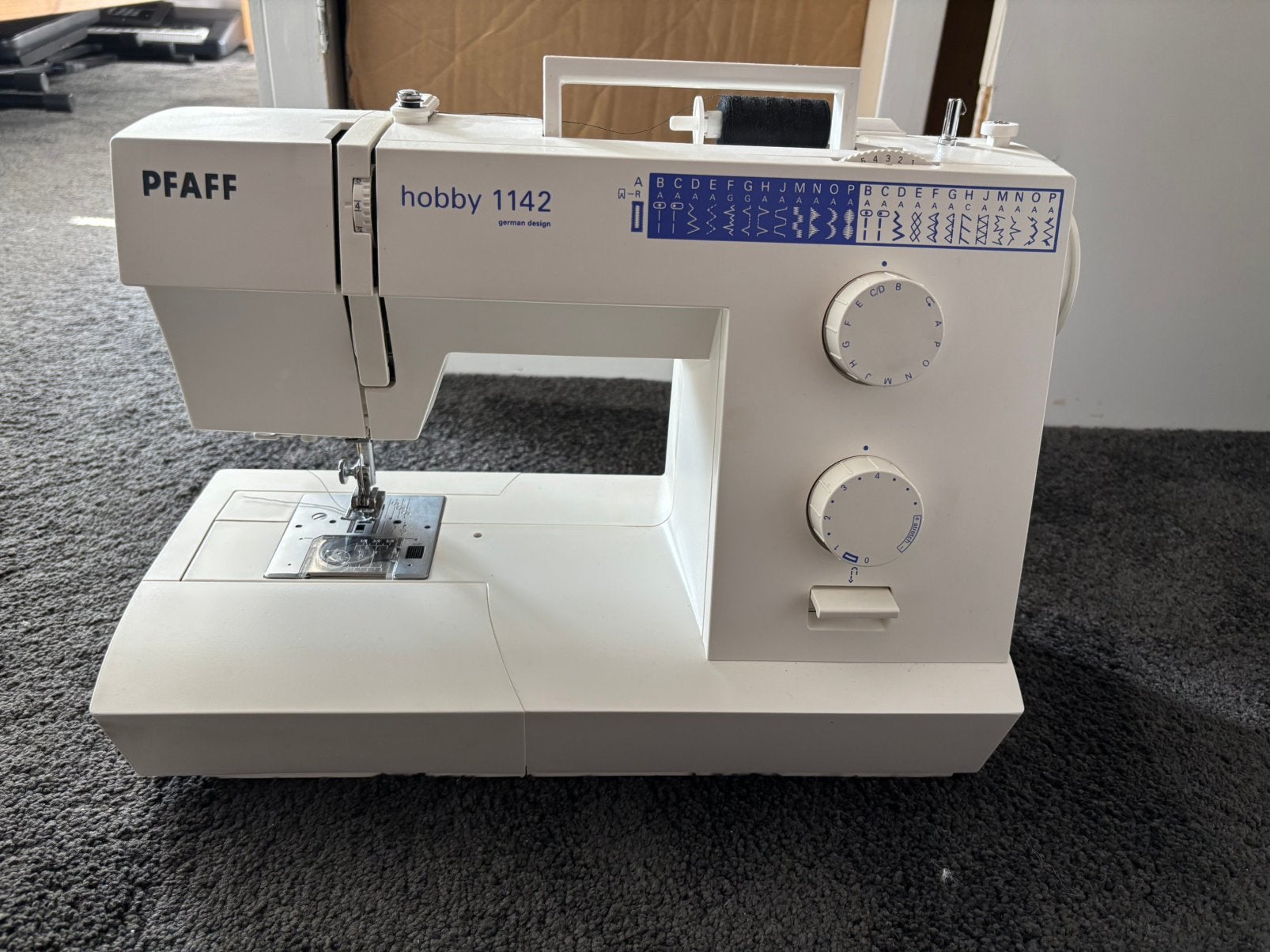 Pfaff naaimachine compleet met extra toebehoren, Ophalen, Zo goed als nieuw, Naaimachine, Singer