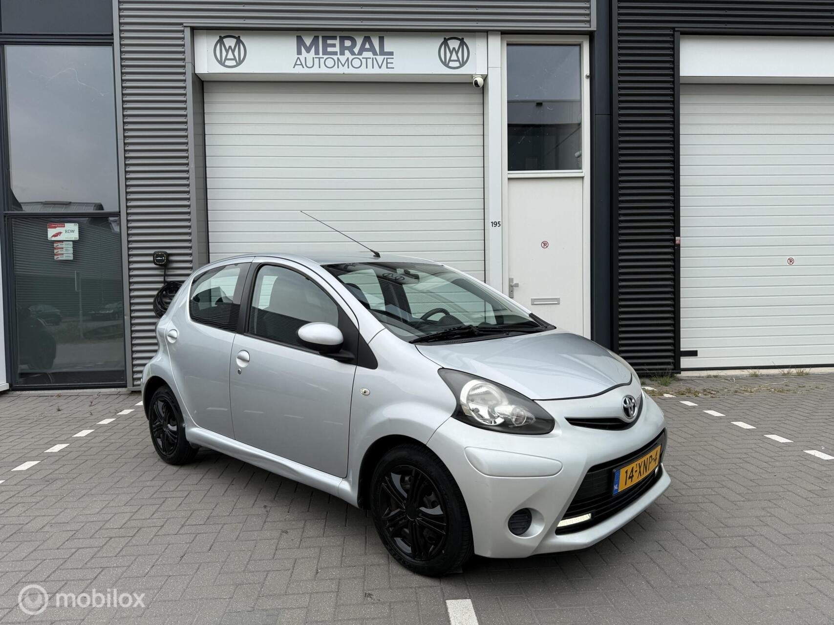 Toyota Aygo 1.0 VVT-i Aspiration 5drs Airco NAP APK, Voorwielaandrijving, Euro 5, Gebruikt, 4 stoelen