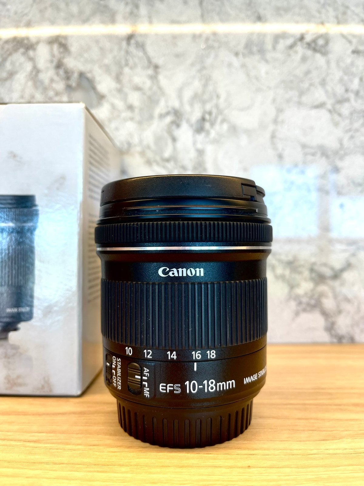 Canon lens efs 10-18mm f/4.5-5.6 incl doos PERFECTE STAAT, Ophalen of Verzenden, Nieuw, Groothoeklens