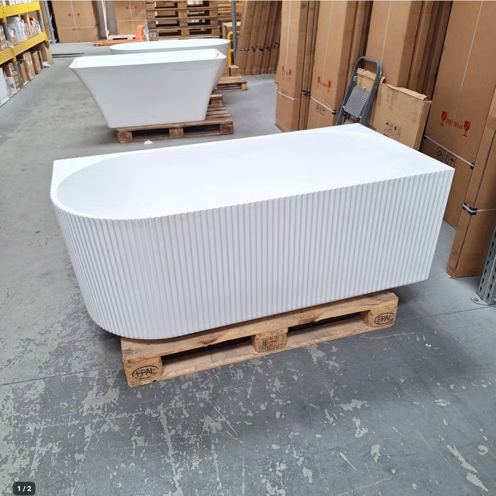 KORTING! Modern Hoekbad, Ribbels, Mat Wit, 150cm, Nr373, Ophalen of Verzenden, Nieuw, Wit, Kunststof
