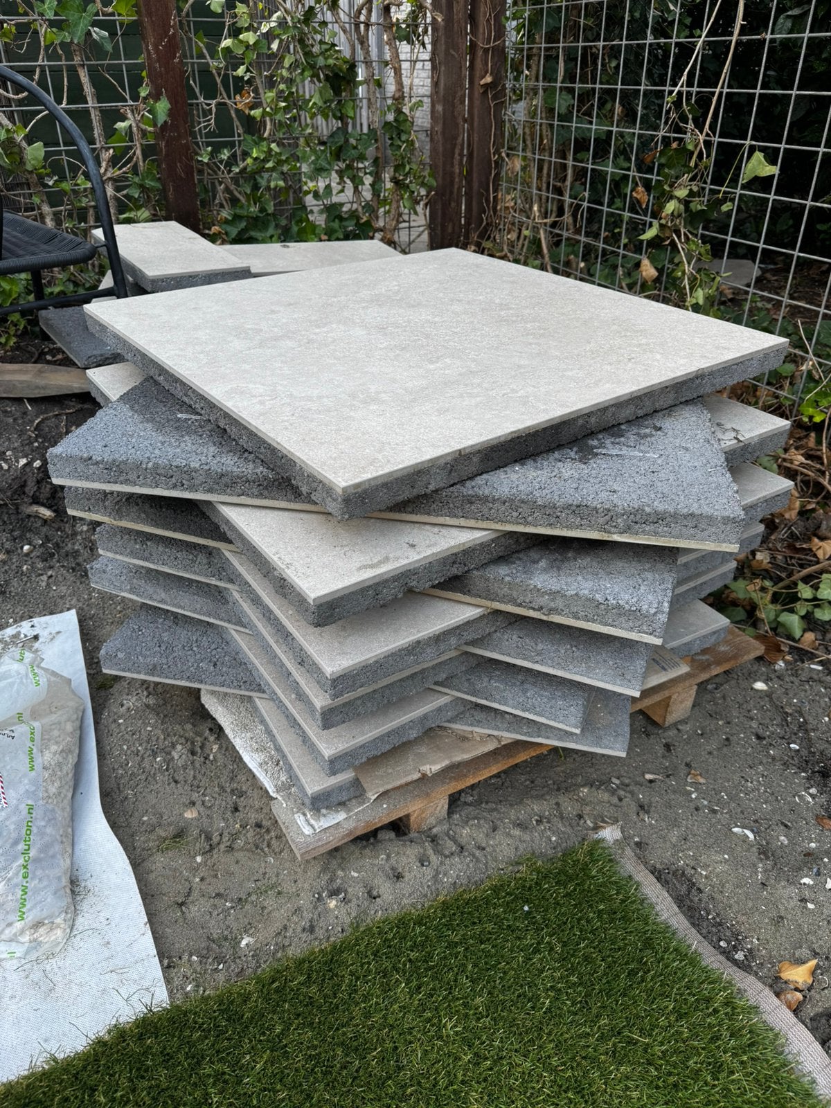 6m2 GeoCeramica 75x75x4 AURA ASH, Ophalen, Zo goed als nieuw, Keramiek, Terrastegels