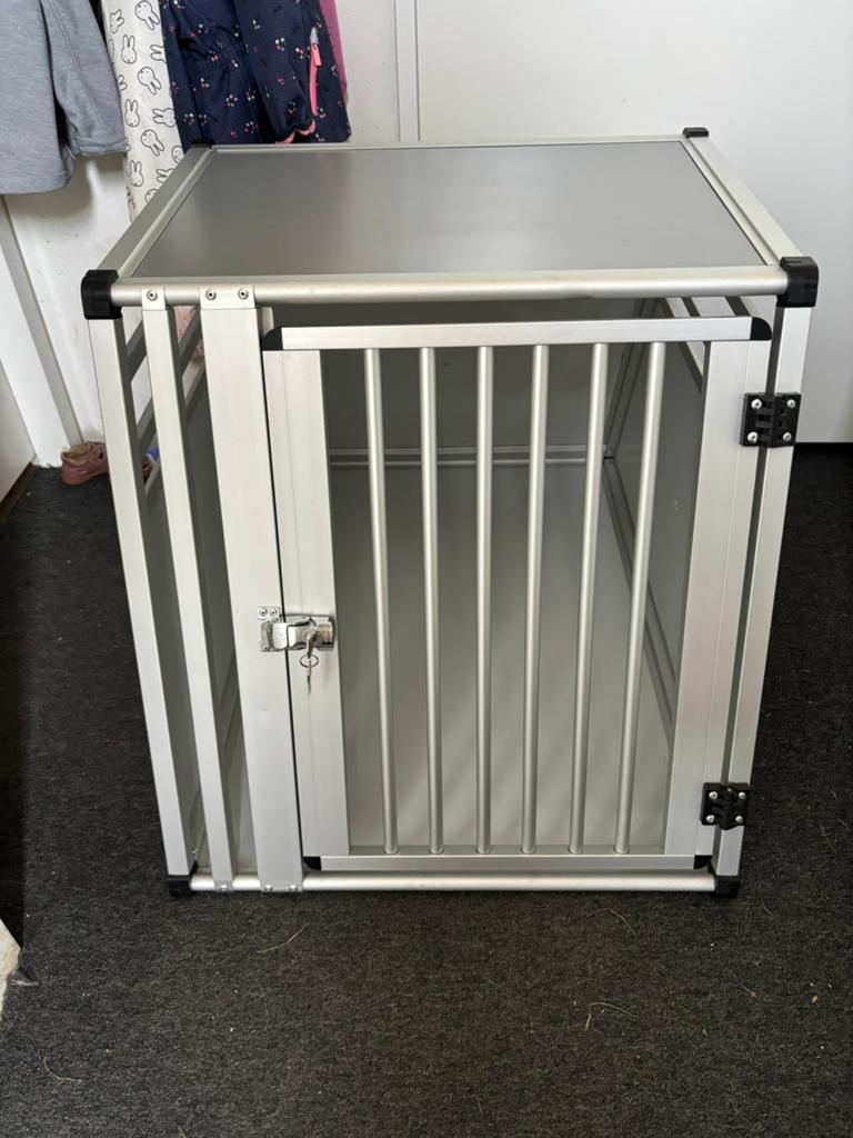 Hondenbench Auto AluRide maat M, Ophalen, 65 tot 100 cm, Hondenhok, Zo goed als nieuw
