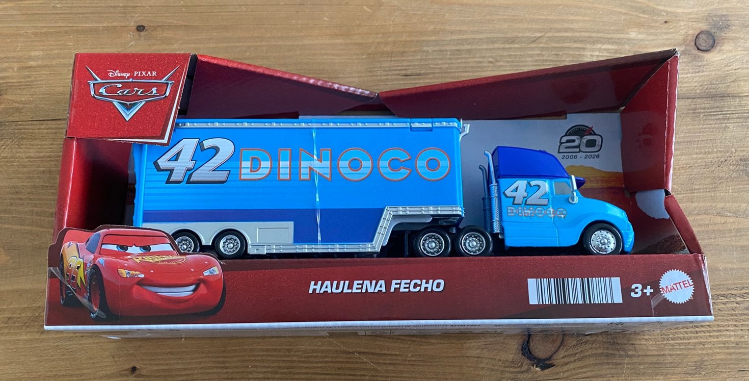 Disney Pixar Cars 20th Anniversary Haulena Fecho Hauler, Ophalen of Verzenden, Nieuw