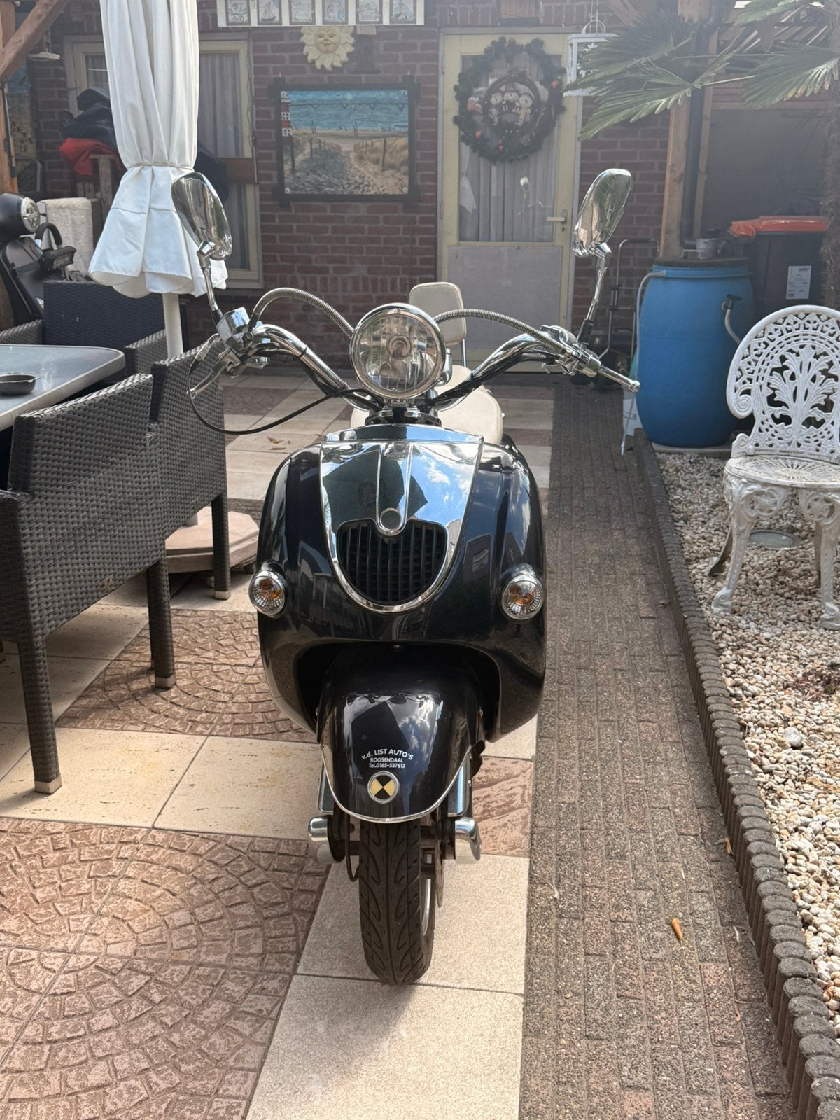 Mooie retro scoter, Fietsen en Brommers, Snorfietsen en Snorscooters, Zo goed als nieuw, Benzine, Ophalen, Overige merken