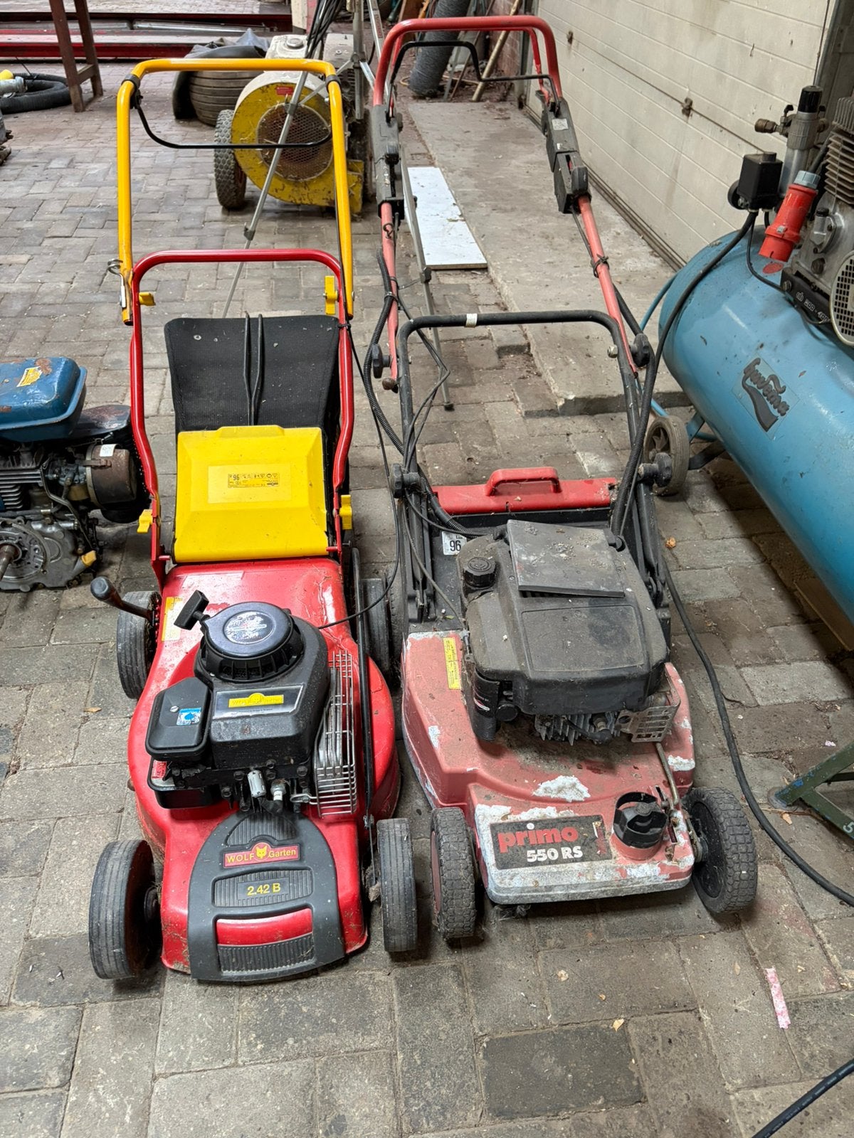 2 stuks benzine gras maaier, Ophalen, Gebruikt, Benzine-grasmaaier