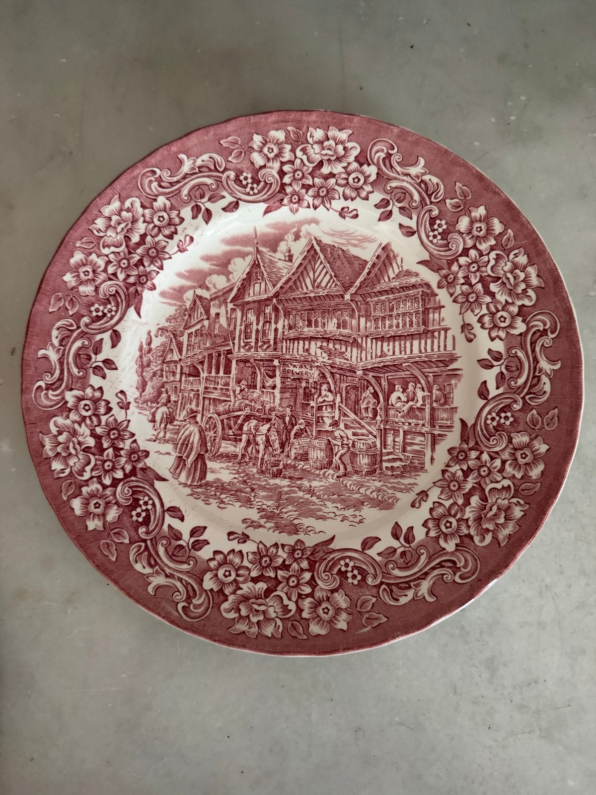 3 Royal Tudor Ware "17th Century England" borden, Ophalen of Verzenden
