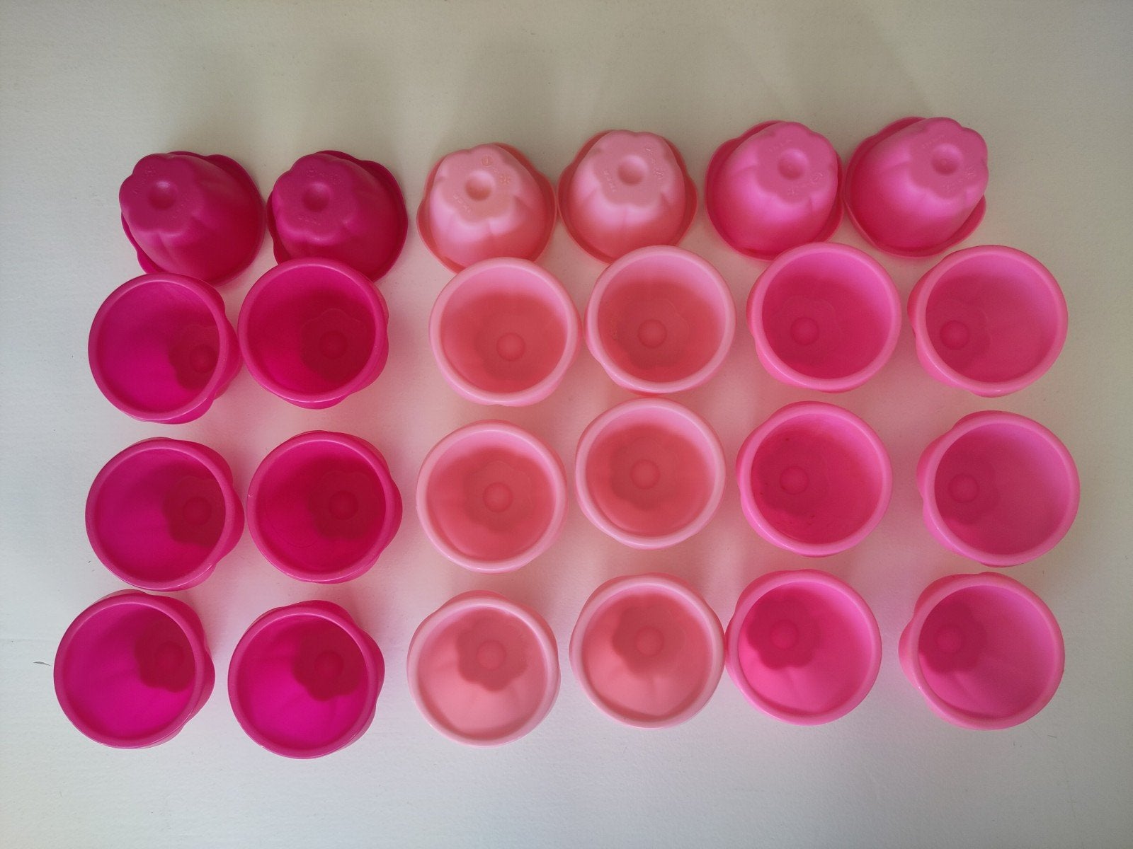 Siliconen cupcakevormpjes - bloemvormig, IKEA, Kunststof, Ophalen of Verzenden, Roze
