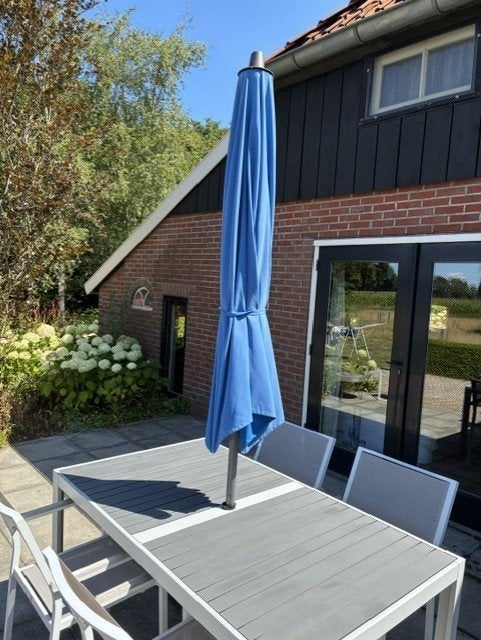 Te koop een tuinparasol, Ophalen, Kantelbaar, Zo goed als nieuw, Parasolvoet