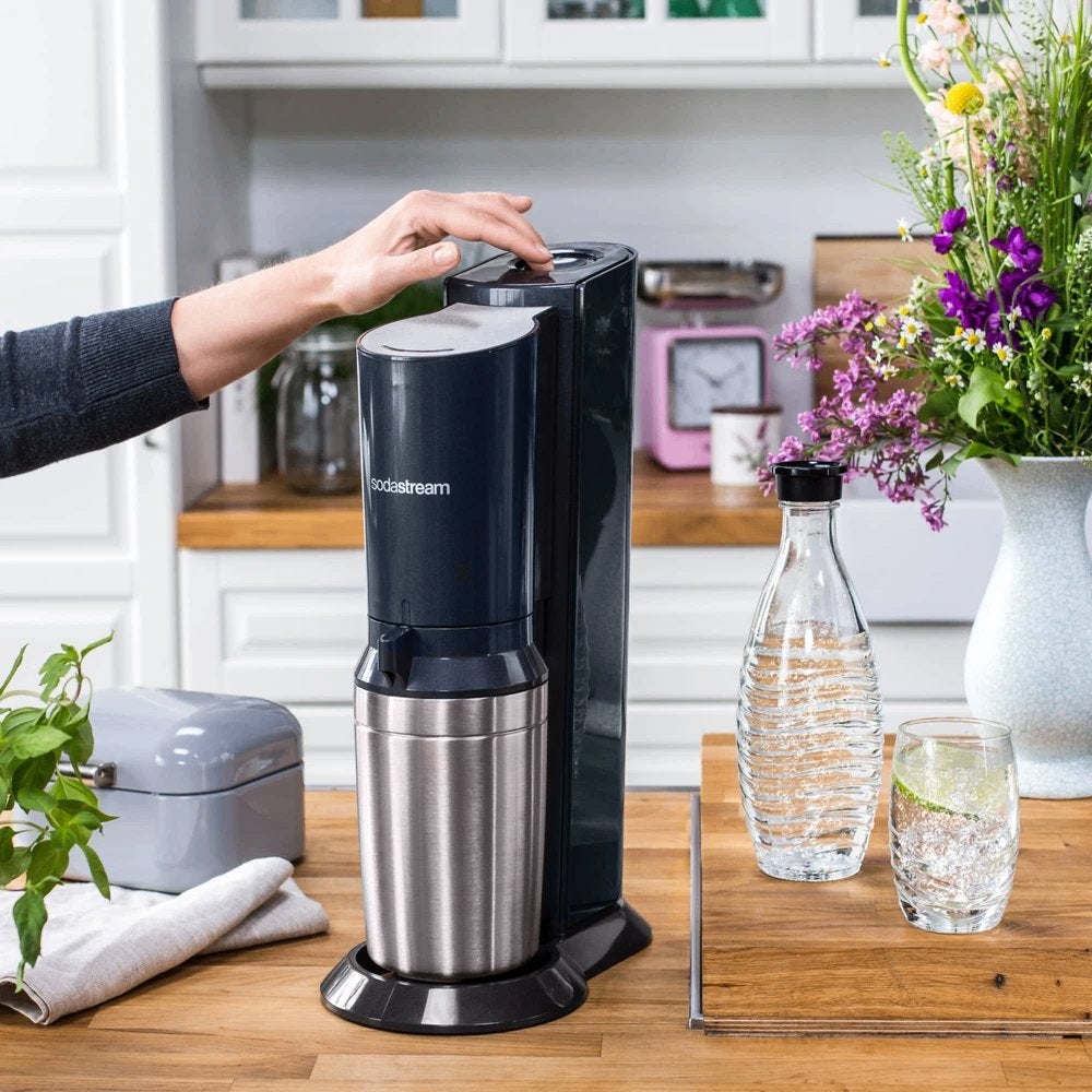 Black SodaStream Crystal Sparkling water maker soda stream, Ophalen, Zo goed als nieuw
