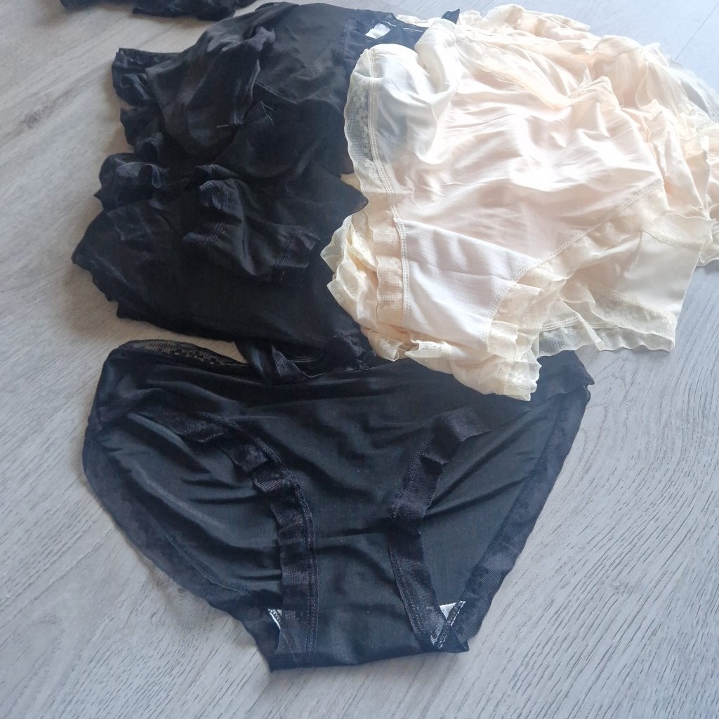 Partij 100 nieuwe panties slipjes voor sexwerkers of verkoop, Kleding | Dames, Ophalen of Verzenden, Zwart, Slip