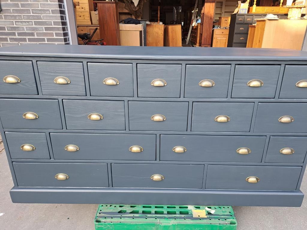 Refurbished grijze grenen ladekast 19 lades, Ophalen, RoDeKo Volendam, R.kooij65@gmail.com, Gebruikt