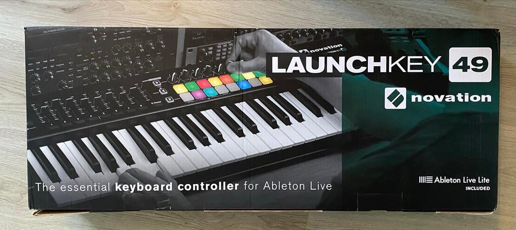 Novation Launchkey 49 MIDI keyboard – met doos & USB kabel, Gebruikt, Midi-aansluiting, Ophalen, 49 toetsen