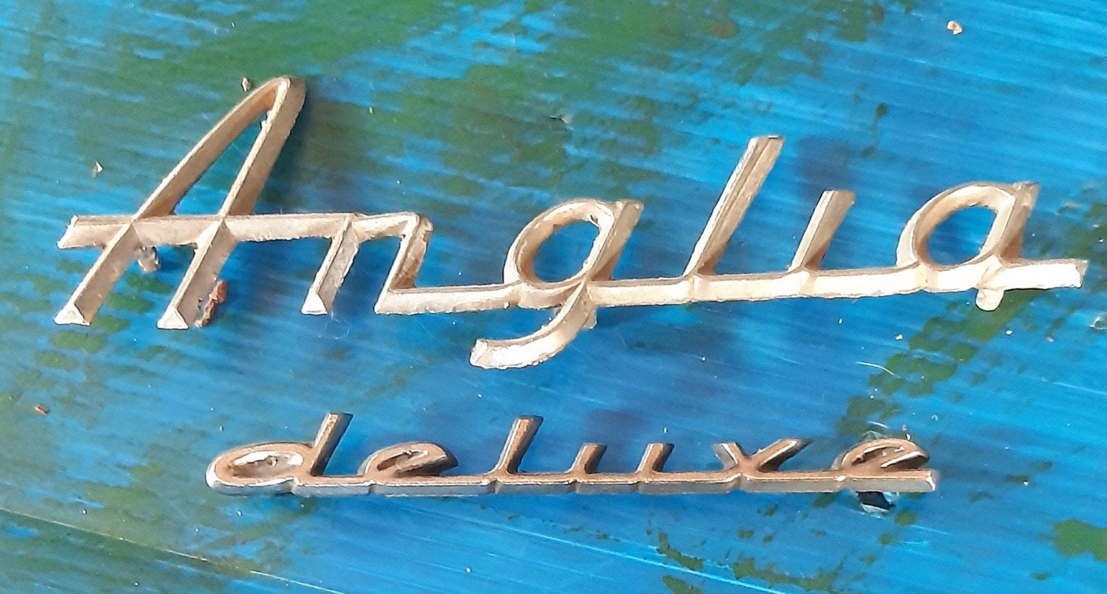 Ford Anglia Deluxe Emblemen - Origineel Oldtimer Onderdeel, Auto-onderdelen, Carrosserie en Plaatwerk, Gebruikt, Voor, Ophalen of Verzenden