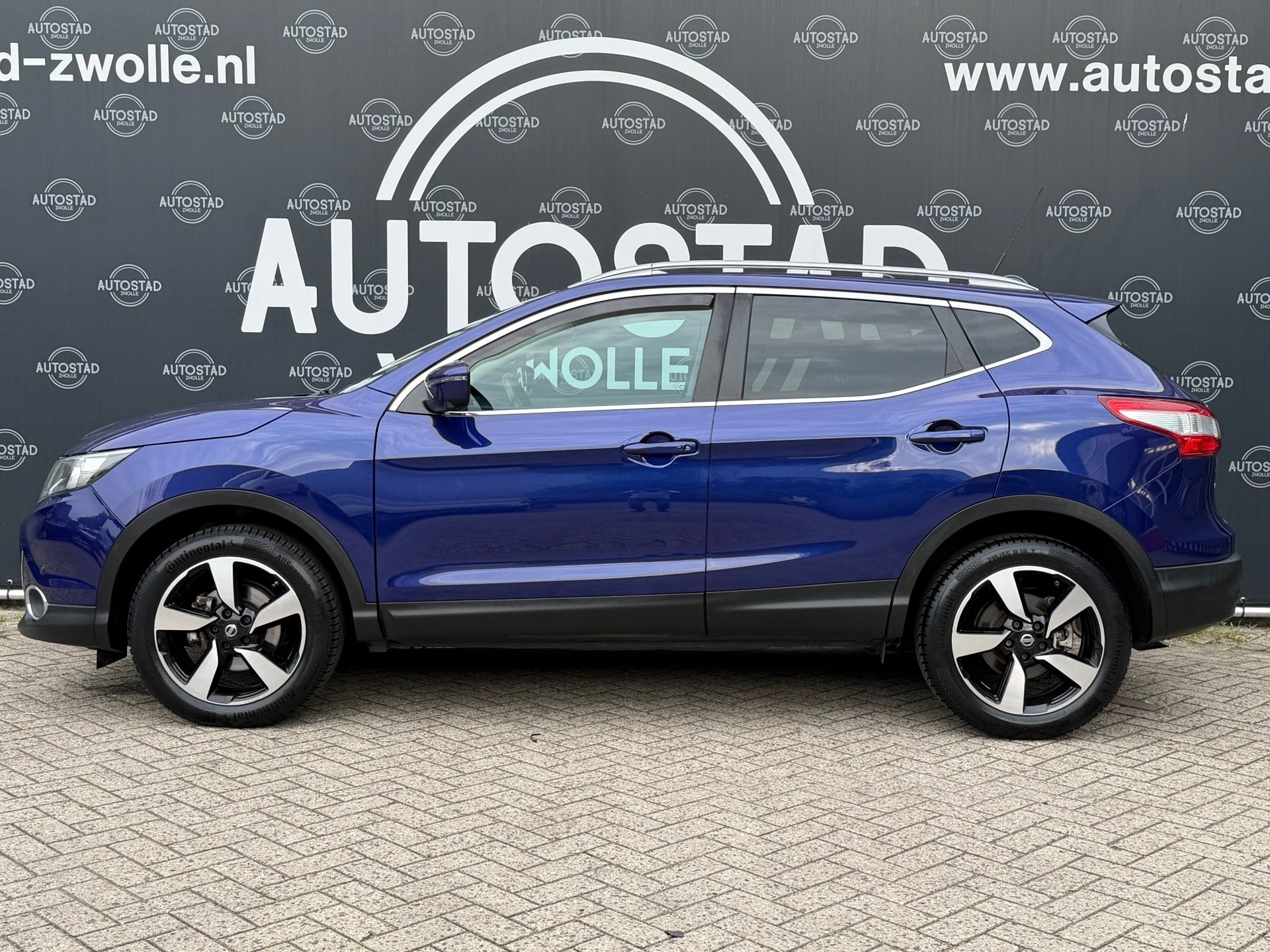 Nissan Qashqai 1.2 Connect Edition Automaat / Pano / Navi /, Auto's, Stof, 4 cilinders, Blauw, 116 pk