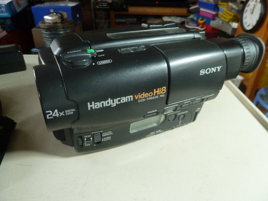 Sony HI 8 film camera CCD-TR680E PAL, Ophalen of Verzenden, Hi 8, Camera