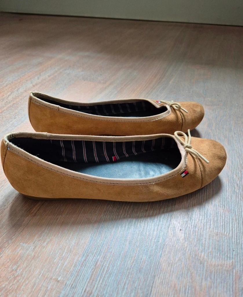 Tommy Hilfiger Ballerina's - Maat 39 bruin camel nude beige, Bruin, Gedragen, Tommy Hilfiger, Ballerina's