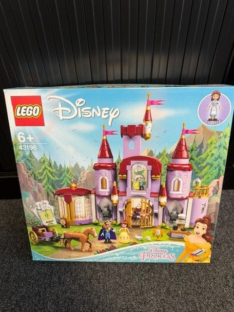 Lego Belle en het Beest kasteel 43196 in OVP, Kinderen en Baby's, Speelgoed | Duplo en Lego, Lego, Ophalen of Verzenden, Zo goed als nieuw