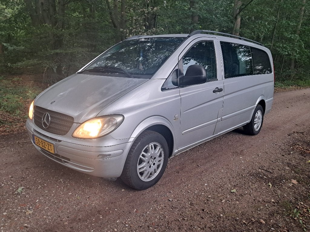 Mercedes-Benz Vito 2.1 115 CDI 2006, Auto's, Zwart, 4 cilinders, Bedrijf, 6 stoelen